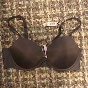 Victoria’s Secret Push Up Bra Size 36C NWT